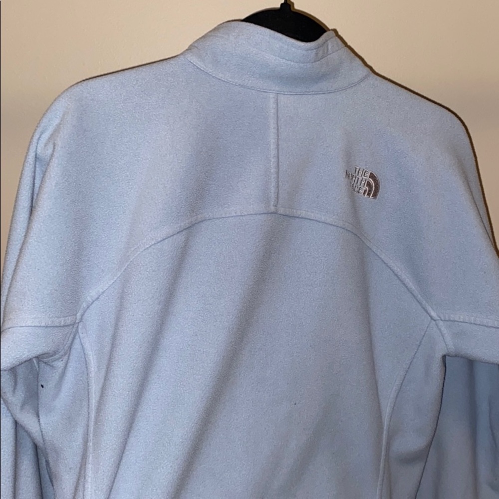 Women’s Northface jacket - Picture 4 of 9